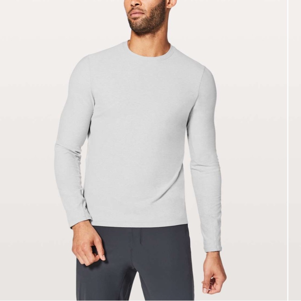 Lululemon‎ Surge Warm Long Sleeve Crewneck
Heathered Sea Salt Gray Size Medium